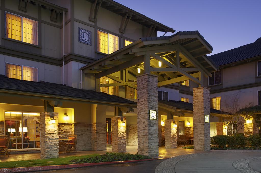 Larkspur Landing Sacramento-An All-Suite Hotel Exterior photo